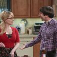 Bernadette (Melissa Rauch) se sente culpada por esconder segredo de Penny (Kaley Cuoco) em "The Big Bang Theory"