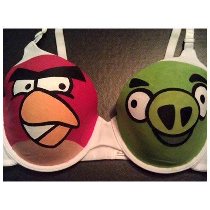 Sutiã &quot;Angry Birds&quot; para você atirar longe!
