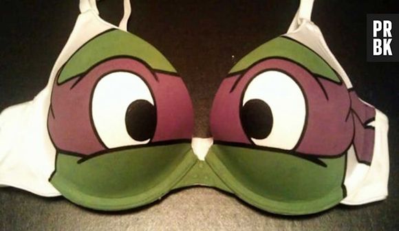 Sutiã das "Tartarugas Ninjas" para não deixar nenhuma mão boba passar!