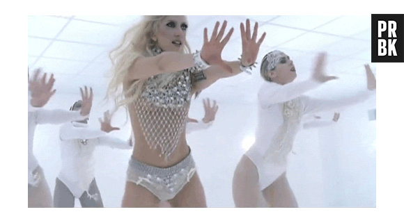 Lady Gaga em "Bad Romance"
