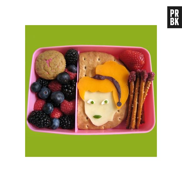 Uma das Princesas da Disney mais antigas, a Cinderela também enfeita o almoço da galera