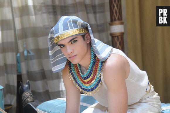 Em "Os Dez Mandamentos": Amenhotep (José Victor Pires) será morto pela última praga que cairá no Egito. 