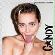 Miley Cyrus também mostra bastante os peitos em seus ensaios fotográficos