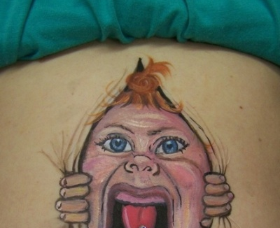 Tatuagem no umbigo? Veja os 10 desenhos super bizarros para fazer na barriga!