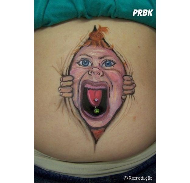 Pra que piecirng na língua se você poder ter uma tatuagem no umbigo?