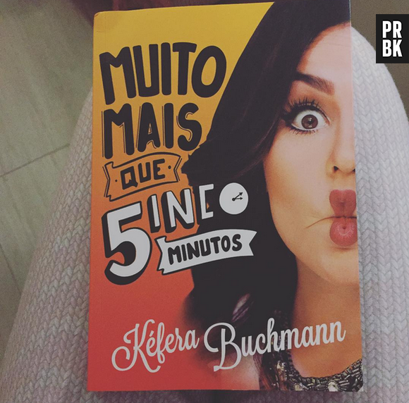 Kéfera, do "5inco Minutos", conta tudo sobre sua vida, situações e momentos bizarros em que já se meteu no livro "Muito Mais que 5inco Minutos"