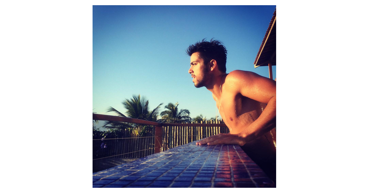 Rodrigo Simas Pega Uma Piscina De Vez Em Quando Tambem Purebreak
