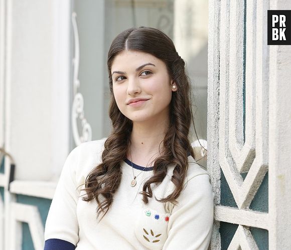 Giovanna Grigio, de "Êta Mundo Bom", é conhecida por estrelar "Chiquititas", no SBT
