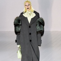 Lady Gaga desfila para a Marc Jacobs e ataca de modelo na semana de moda de New York!