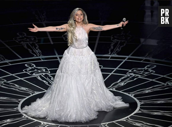 Billboard explica que não era seguro levar Lady Gaga para o espaço