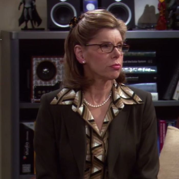Em &quot;The Big Bang Theory&quot;, a mãe de Leonard,  Beverly Hofstadter (Christine Baranski) é outra que ninguém desejaria ter em casa! 