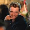 Robert Pattinson compôs single com grande compositor da música