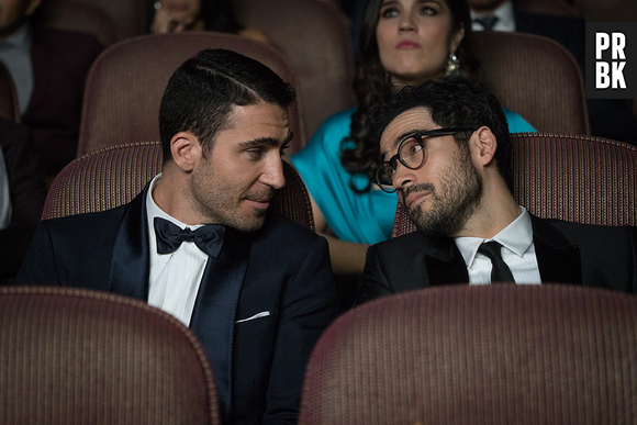 Em "Sense8", Miguel Ángel Silvestre (Lito) e Alfonso Herrera (Hernando) aparecem juntos em novas fotos