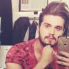 Já pensou se é o Luan Santana? Vai ver o sertanejo é louco por games. Não é algo impossível