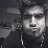 A gente sabe que o Caio Castro gosta de jogar um videogame. Vai que ele resolveu investir nessa habilidade abrindo um canal no Youtube?