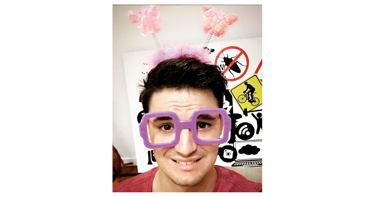 Felipe Neto nasceu dia 21/01/1988 e tem 28 anos de idade - Purebreak