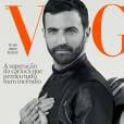 Na capa da Vogue, Selena Gomez surge ao lado do estilista  Nicolas Ghesquière 