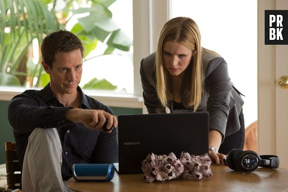 Kristen Bell e Jason Dohring em cena de filme "Veronica Mars"