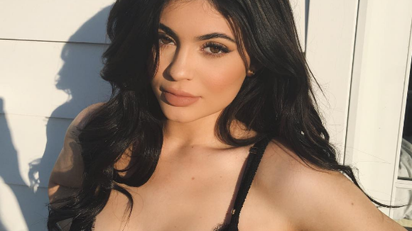 Kylie Jenner, irmã da Kim Kardashian e Kendall Jenner, e todos os visuais que a gata já teve!