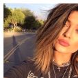 Kylie Jenner já usou um tom puxado para o castanho claro