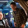 Bryan Singer e o ator Patrick Stewart durante as filmagens de "X-Men: Dias de um Futuro Esquecido"