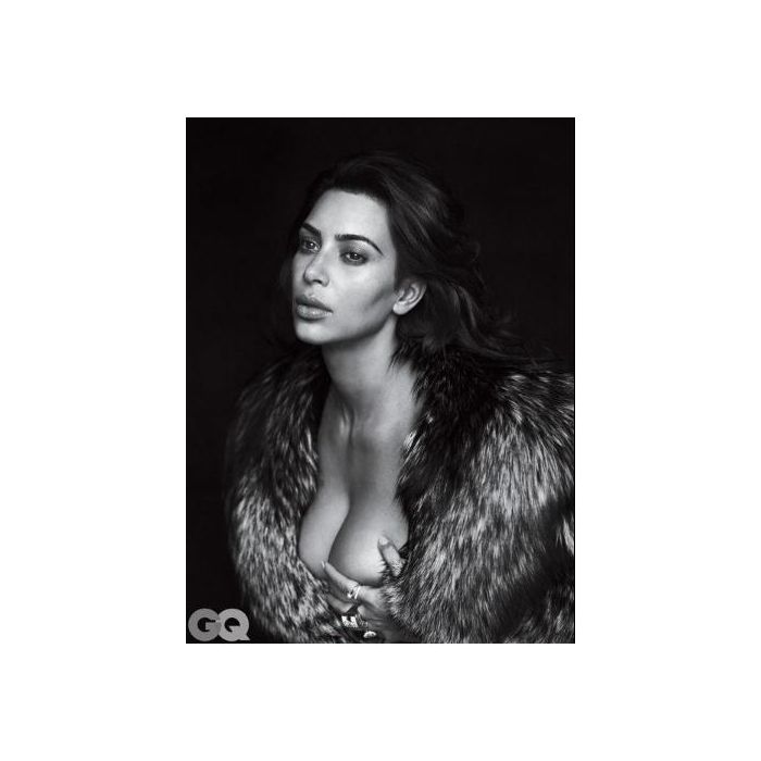 Kim Kardashian é fotografada para a revista GQ
