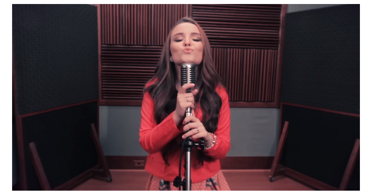 Larissa Manoela, de "Cúmplices de um Resgate", lança lyric ...