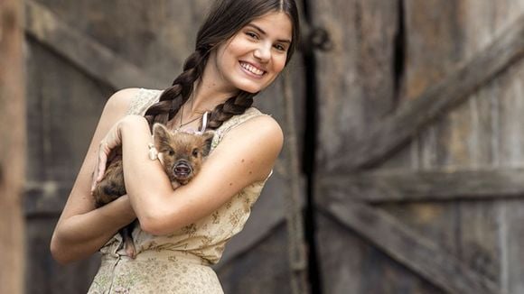 Final "Êta Mundo Bom!": Mafalda (Camila Queiroz) abandona Romeu (Klebber Toledo) no altar!