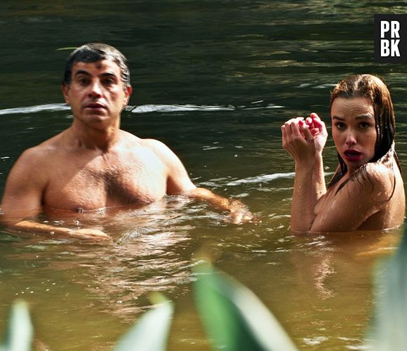 Em "Êta Mundo Bom!", Sarita (Juliane Araújo) conta para Mafalda (Camila Queiroz) que não passou de um engano quando ela foi flagrada com Zé dos Porcos (Anderson Di Rizzi) no rio