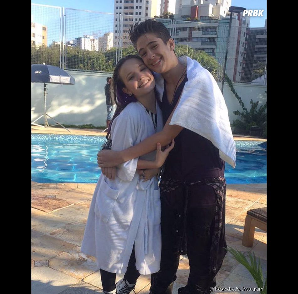 Larissa Manoela E Joao Guilherme Avila Curtiram Um Dia De Piscina Juntos Purebreak