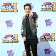  Austin Mahone tamb&eacute;m passou pelo tapete vermelho do Radio Disney Music Awards 2014 