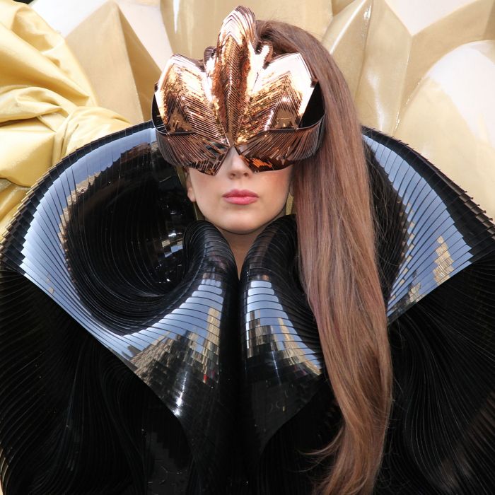 Lady Gaga lançará o single &quot;Venus&quot; em 27 de outubro!