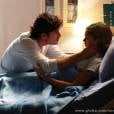 Bento (Marco Pigossi) caiu direitinho na mentira ao ver Amora (Sophie Charlotte) no hospital depois de seu suposto aborto em "Sangue Bom"