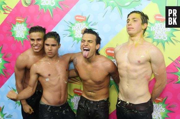 Os meninos do P9 tomaram um banho de slime no "Meus Prêmios Nick 2013"
