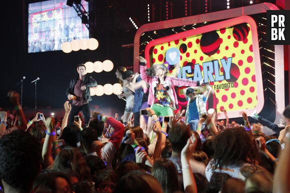 O Spencer do programa "iCarly" agitou a galera