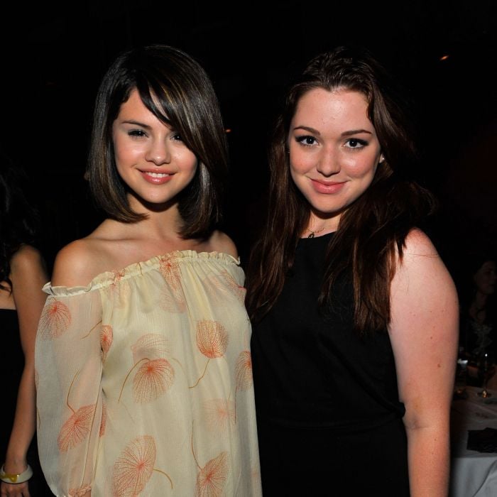 Selena Gomez e Jennifer Stone ficaram muito amigas durante a época de &quot;Os Feiticeiros de Waverly Place&quot;