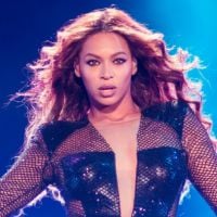 Para "50 Tons de Cinza", Beyoncé canta versão acústica de "Crazy in Love"