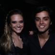 Rodrigo Simas e Juliana Paiva se divertem em boate no Rio de Janeiro, na noite deste domingo, 27 de julho de 2014