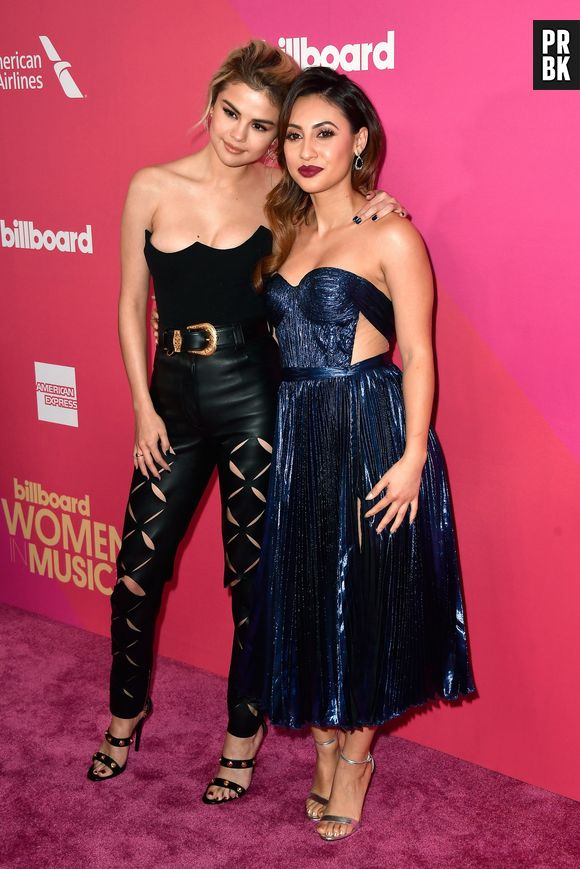 Selena Gomez pode falar de amizade após a amiga Francia salvar sua vida