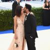 Selena Gomez e The Weeknd namoraram por 10 meses antes da cantora voltar com Justin Bieber, então separação também pode ter presença certa nas novas músicas