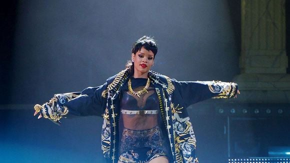 Rihanna reúne 52 mil pessoas e bate recorde de audiência! Qual será o próximo desafio?!