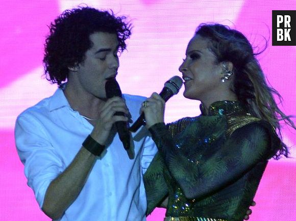 Sam Alves e Claudia Leitte mostraram harmonia ao cantar juntos