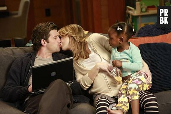 O casal Meredith (Ellen Pompeo) e Derek (Patrick Dempsey), com sua filha, em "Grey's Anatomy"