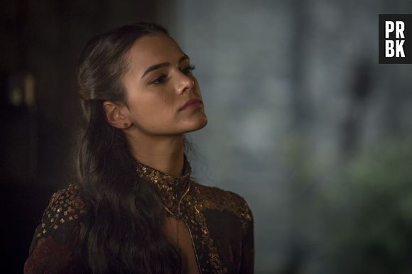 Em "Deus Salve o Rei", Catarina (Bruna Marquezine) consegue fazer com que Agusto (Marco Nanini) fuja, mas acaba sendo capturada por Otávio (Alexandre Borges)