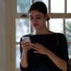 Amora (Sophie Charlotte) têm recebido mensagens anônimas do Sabotador em "Sangue Bom"!