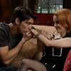 Lara (Maria Helena Chira) e Tito (Rômulo Neto) são casados e já se uniram antes contra Amora (Sophie Charlotte) em "Sangue Bom"