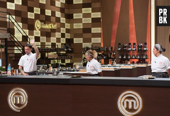 No "Masterchef Profissionais": depois de prova com ovos de todos os tipos, Simone Bert acaba sendo eliminada