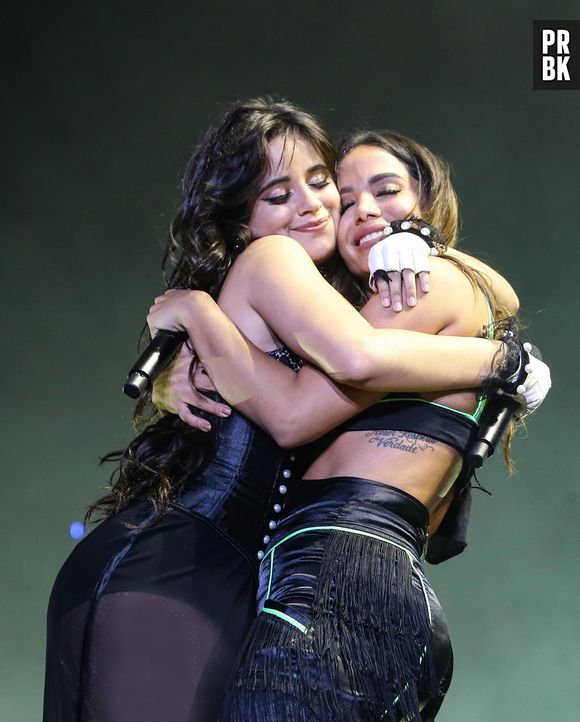 Anitta confirma que conversa com Camila Cabello sobre futura parceria