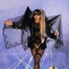 Apesar de usar look bizarros e correr o risco de ser rejeitada, Lady Gaga se fortalece cada vez mais na música, na moda e também na arte