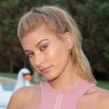 Hailey Bieber conta: "Estou descobrindo quem eu sou e isso é DIFÍCIL PRA CARAMBA"